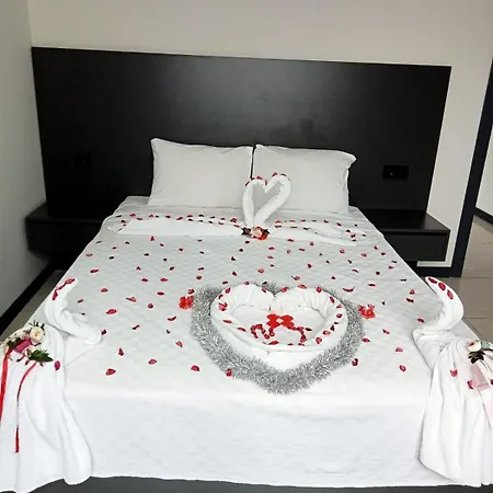 Hotel Efe Termal 4*